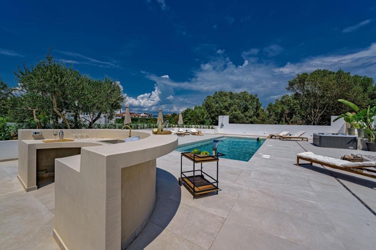 Luxury Villa Del Sogno With Pool, Jacuzzi, Parking Округ-Горній Екстер'єр фото