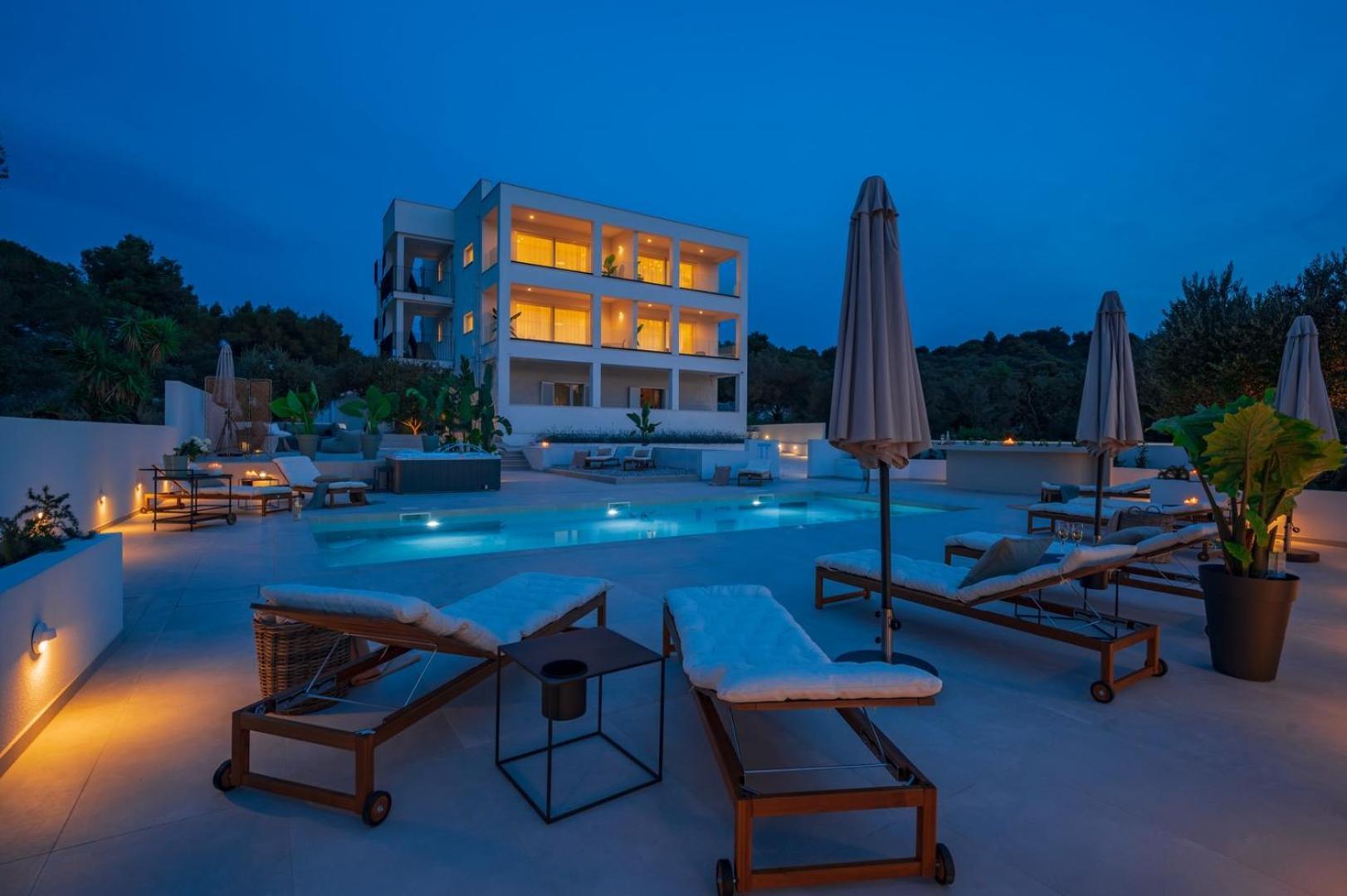 Luxury Villa Del Sogno With Pool, Jacuzzi, Parking Округ-Горній Екстер'єр фото