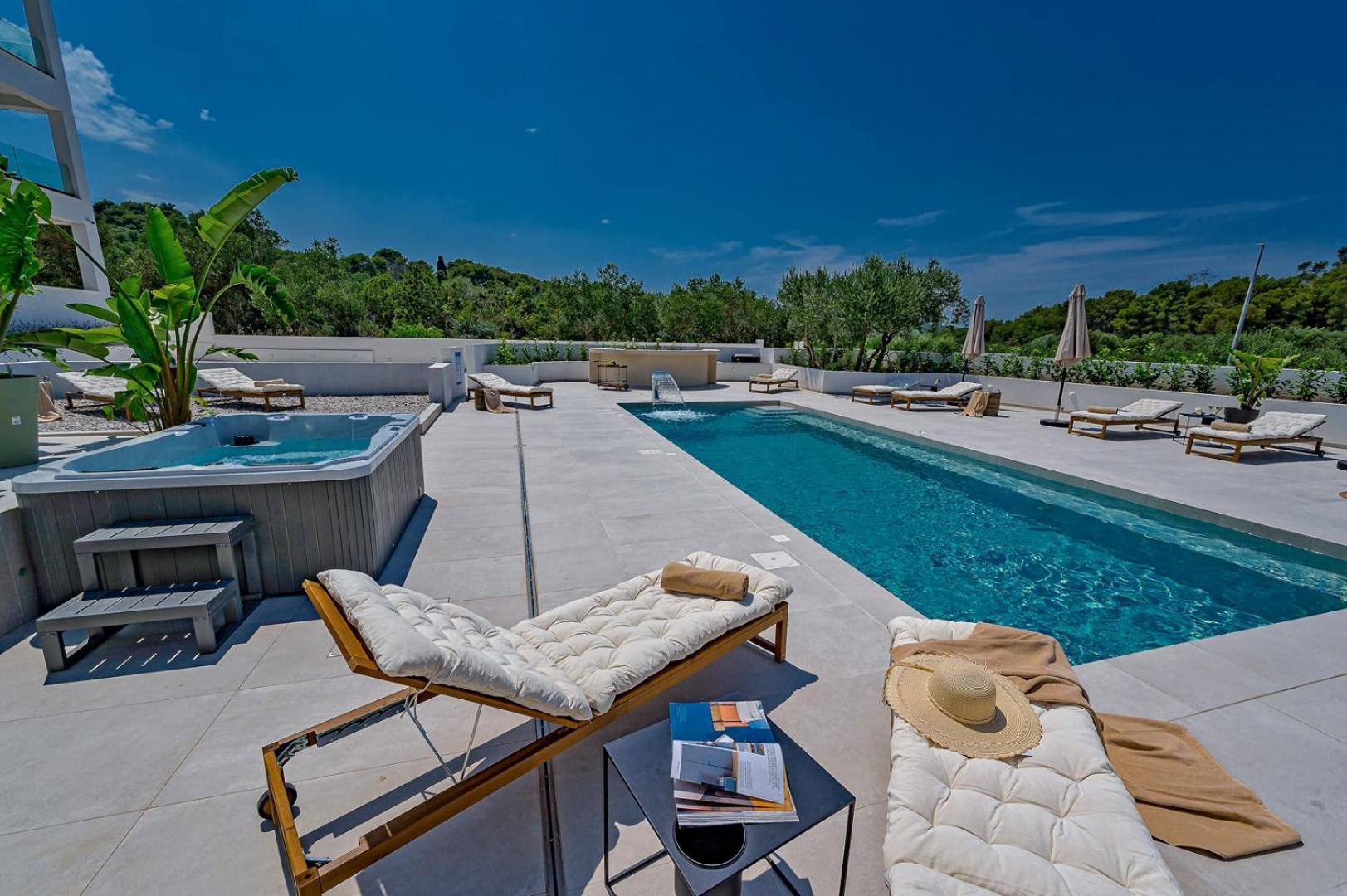 Luxury Villa Del Sogno With Pool, Jacuzzi, Parking Округ-Горній Екстер'єр фото